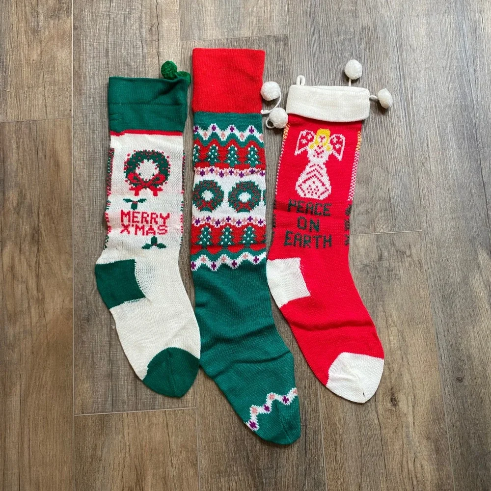 Knit Christmas Stockings Set of 3 Merry X-Mas Peace On Earth Wreath Retro